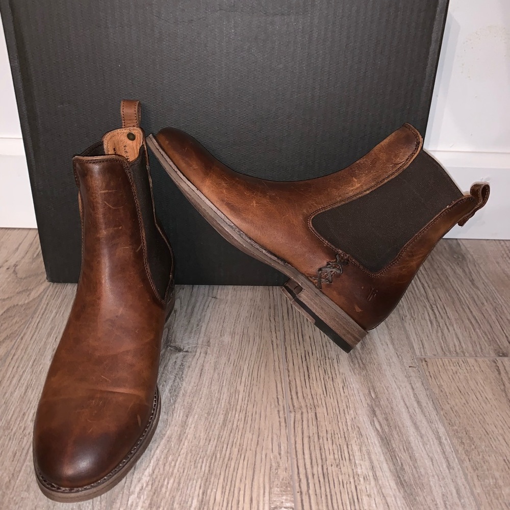 Frye women Melissa Chelsea ankle boot brown 5.5 m